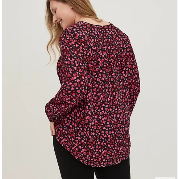 Torrid Hearts 💕 Georgette Top - Picture 3 of 11
